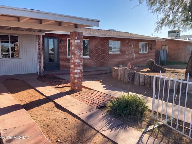 3308 E Silverlake Road, Tucson, AZ 85713