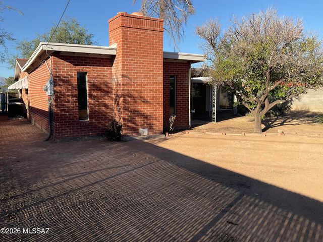 3308 E Silverlake Road, Tucson, AZ 85713