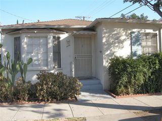 4074 Veselich, Los Angeles, CA 90039