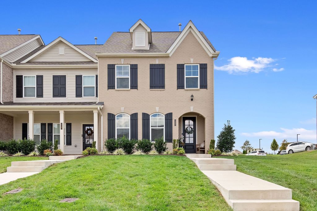 722 Hahn Ct, Lebanon, TN 37087
