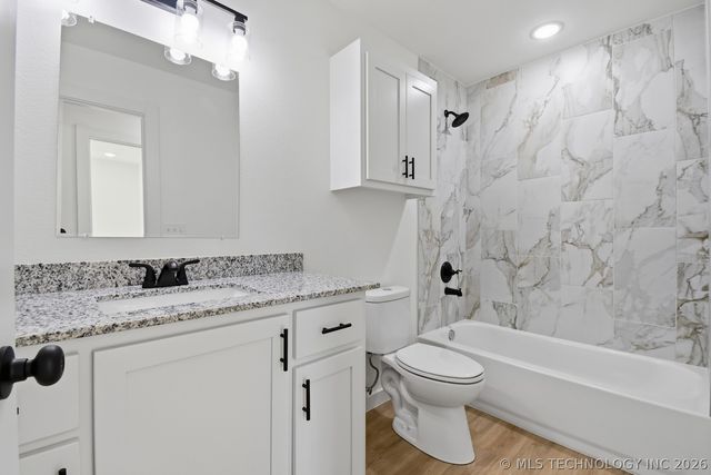 112 S Stark Street, Kiefer, OK 74041