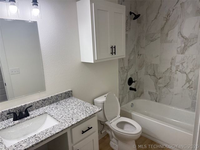 112 S Stark Street, Kiefer, OK 74041