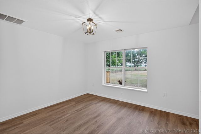 2025 NE 5th Street, Pryor, OK 74361