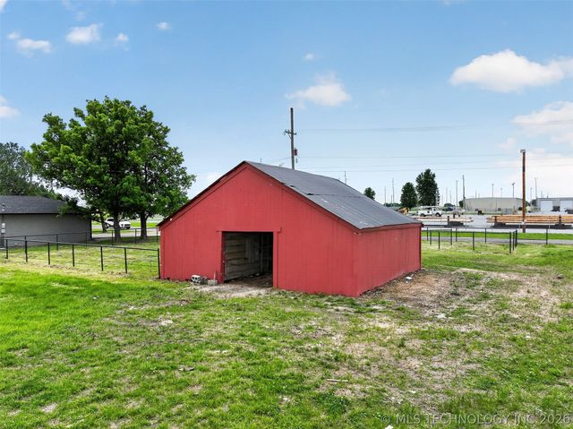 2025 NE 5th Street, Pryor, OK 74361