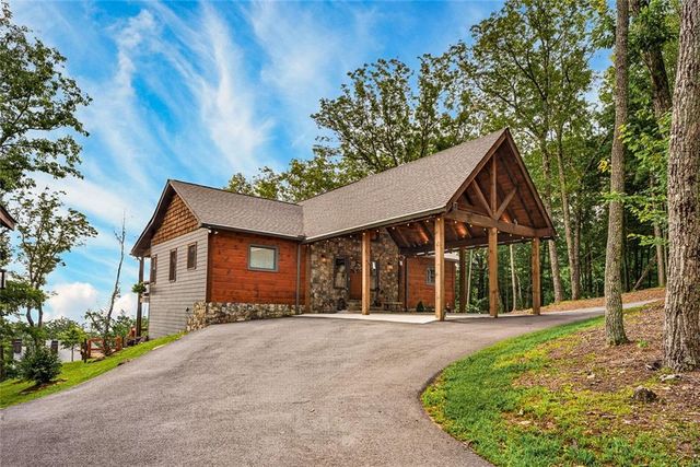 772 Rainbow Montain Drive, Ellijay, GA 30536