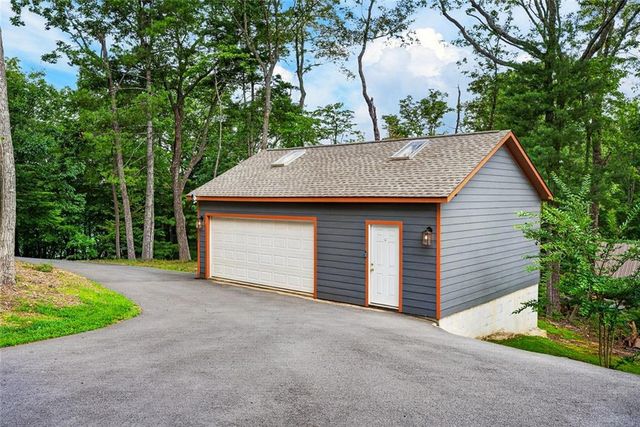 772 Rainbow Montain Drive, Ellijay, GA 30536