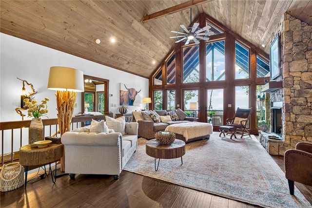 772 Rainbow Montain Drive, Ellijay, GA 30536