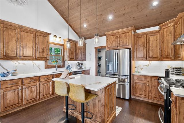 772 Rainbow Montain Drive, Ellijay, GA 30536