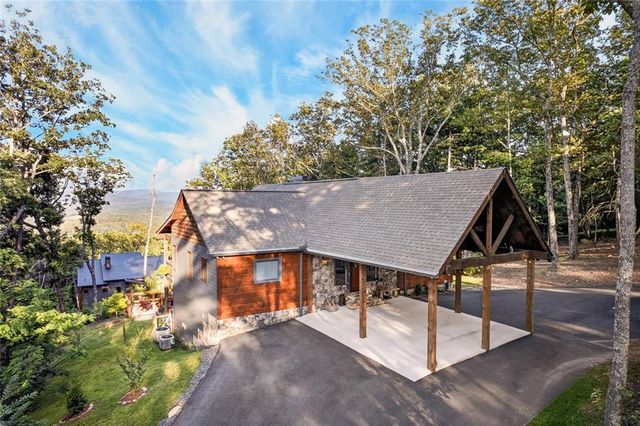 772 Rainbow Montain Drive, Ellijay, GA 30536