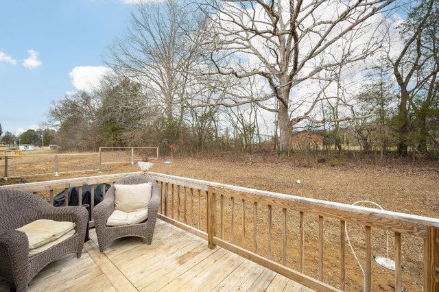 157 County Rd 112, Athens, TN 37303