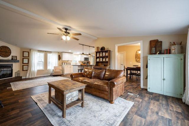 157 County Rd 112, Athens, TN 37303