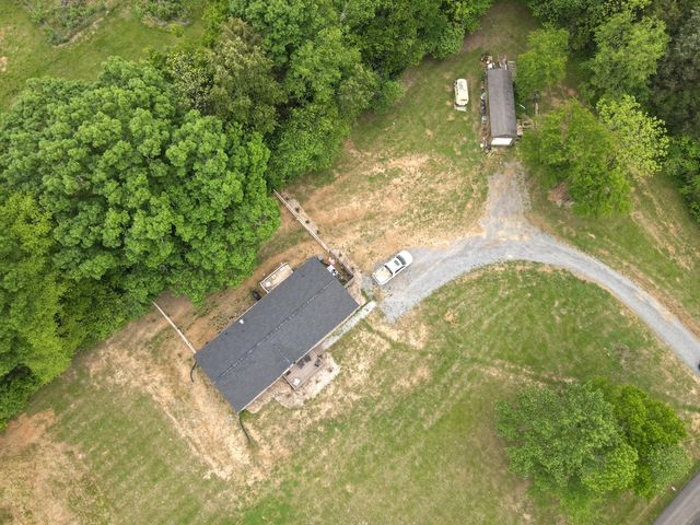 157 County Rd 112, Athens, TN 37303