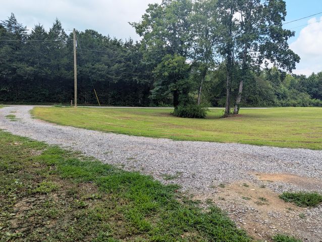157 County Rd 112, Athens, TN 37303