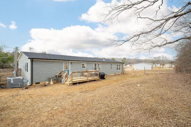 157 County Rd 112, Athens, TN 37303