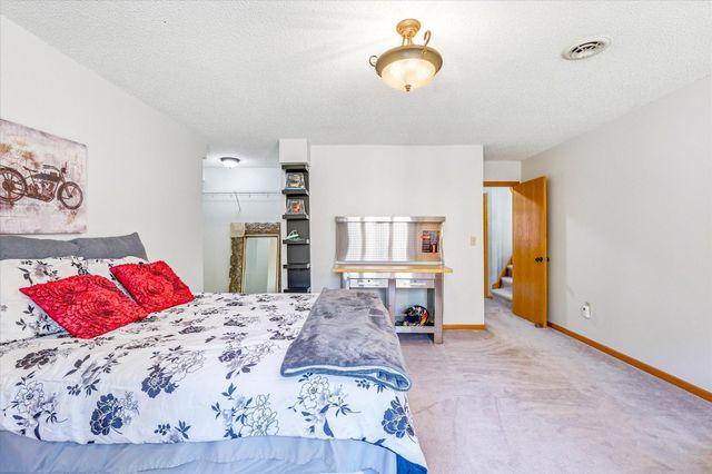 13840 28th Street N, Stillwater, MN 55082