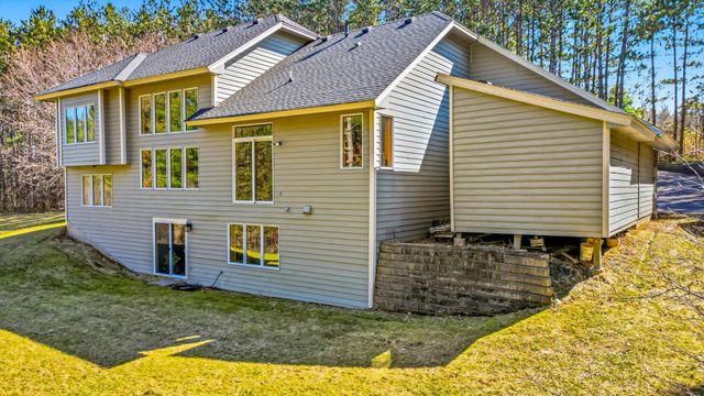 13840 28th Street N, Stillwater, MN 55082