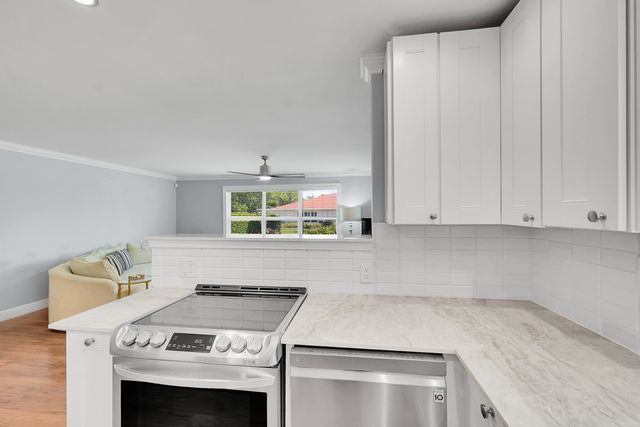 4585 NW 3rd Street D, Delray Beach, FL 33445