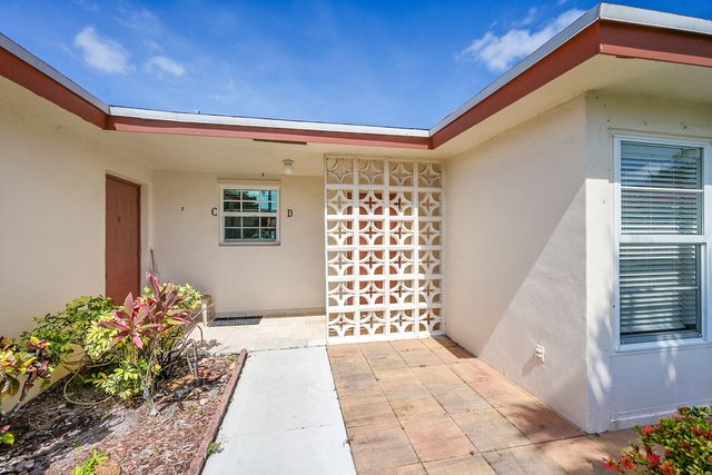 4585 NW 3rd Street D, Delray Beach, FL 33445