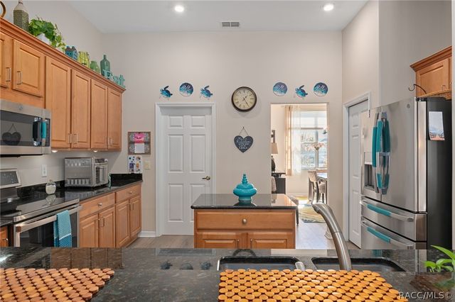 2864 N Appledore Path, Hernando, FL 34442