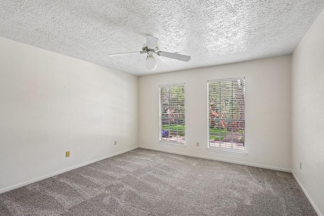 907 Remington Court, Friendswood, TX 77546