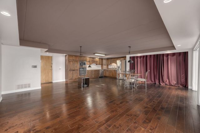 2900 MAPLE Avenue 4A, Downers Grove, IL 60515