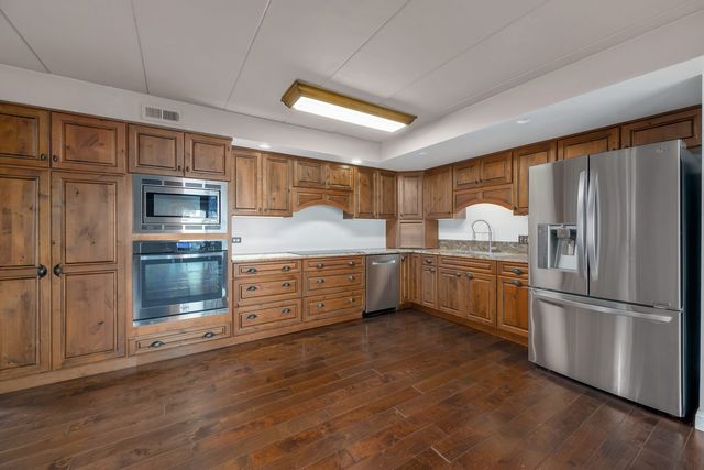 2900 MAPLE Avenue 4A, Downers Grove, IL 60515