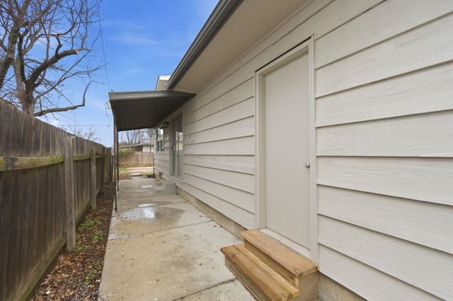 8138 E Boston St, Wichita, KS 67207