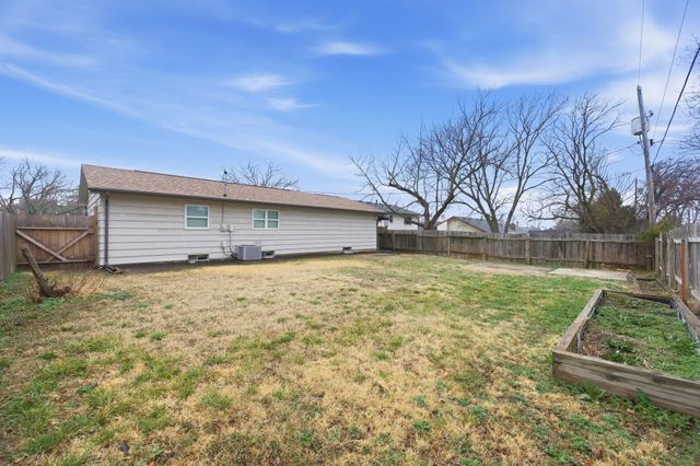 8138 E Boston St, Wichita, KS 67207