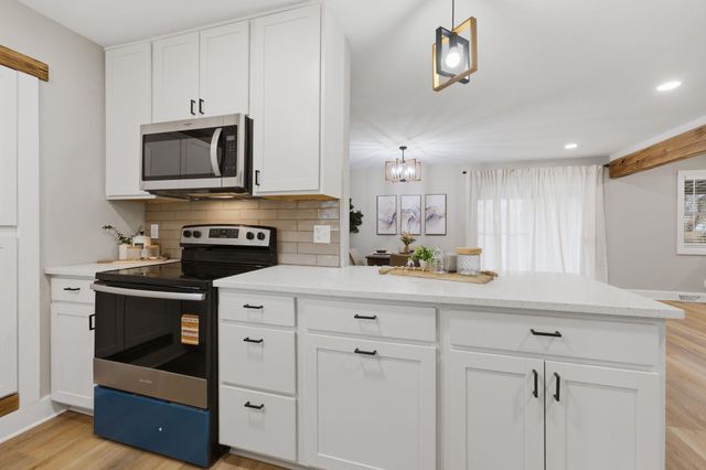 8138 E Boston St, Wichita, KS 67207