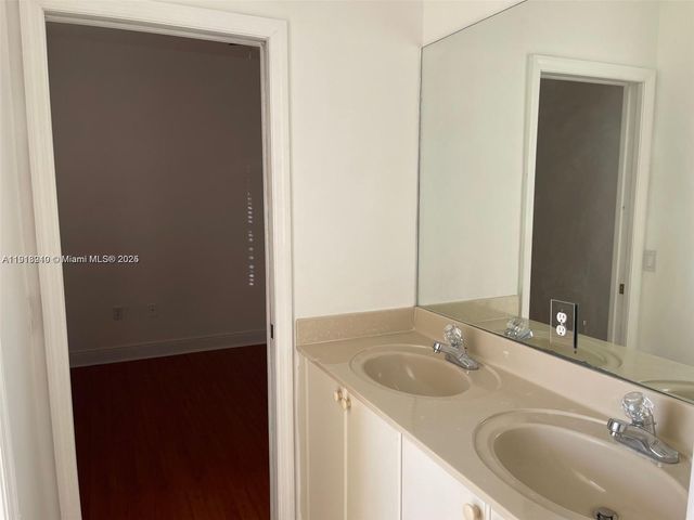 11413 SW 137th Psge 11413, Miami, FL 33186