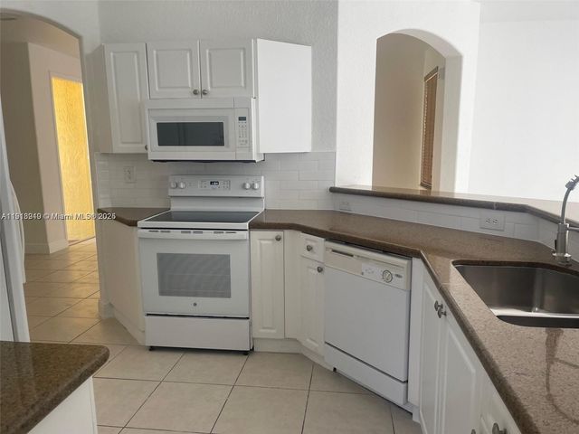 11413 SW 137th Psge 11413, Miami, FL 33186