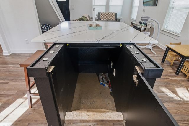 902 N Spring Street, Grand Saline, TX 75140