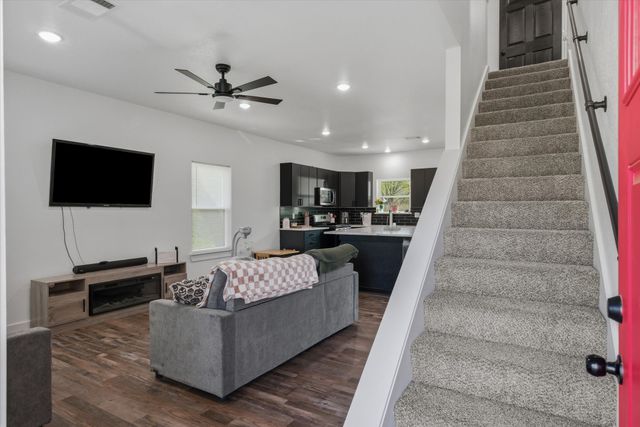 902 N Spring Street, Grand Saline, TX 75140