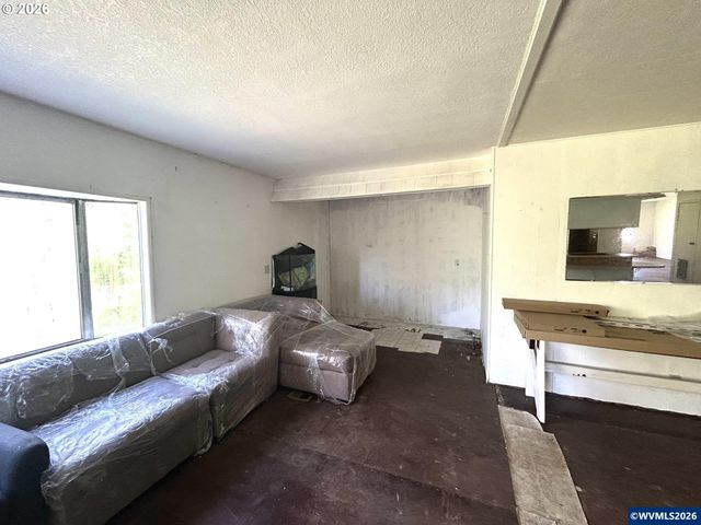 21095 SW Old Pacific Hwy, Sherwood, OR 97140