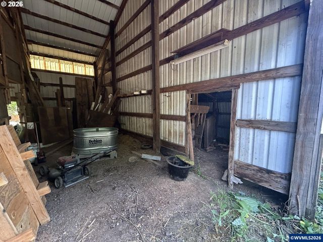 21095 SW Old Pacific Hwy, Sherwood, OR 97140