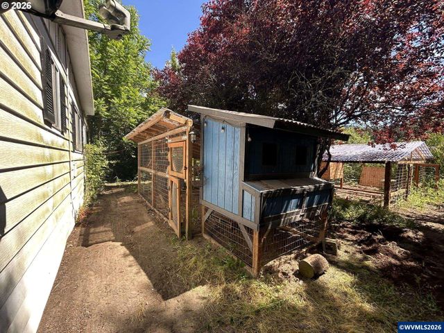 21095 SW Old Pacific Hwy, Sherwood, OR 97140