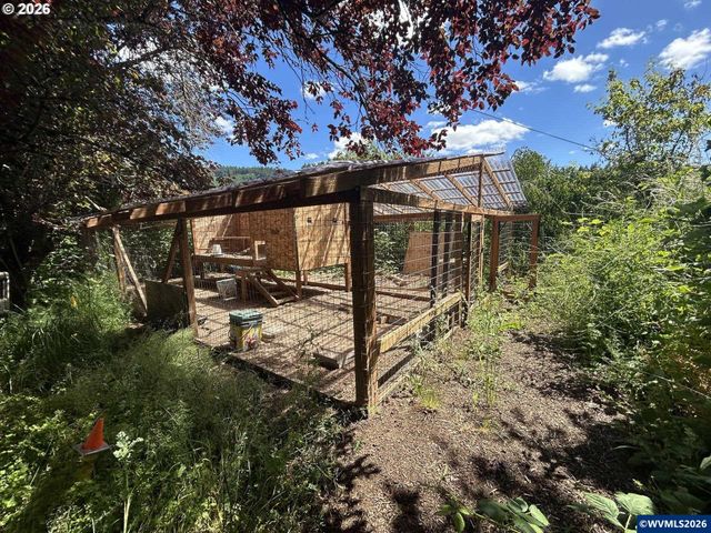 21095 SW Old Pacific Hwy, Sherwood, OR 97140