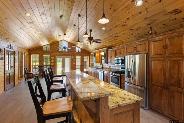 124 Loblolly Rd, Gilmer, TX 75645