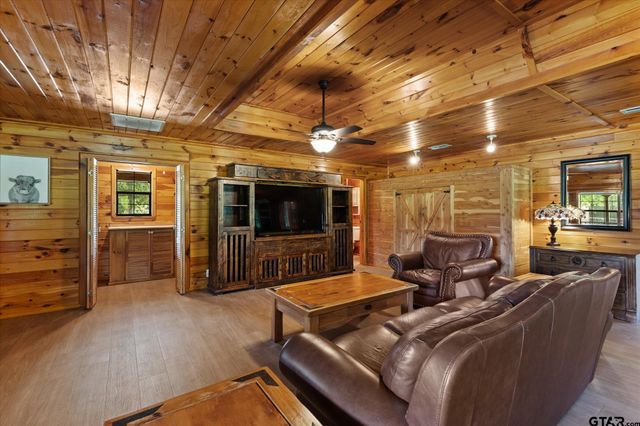 124 Loblolly Rd, Gilmer, TX 75645