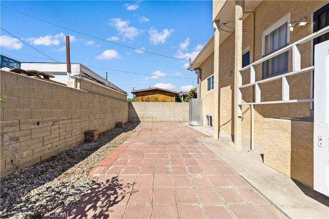 1147 S Westlake Avenue, Los Angeles, CA 90006