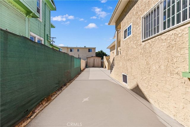 1147 S Westlake Avenue, Los Angeles, CA 90006
