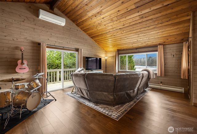 1122 Dyer Road, Sultan, WA 98294