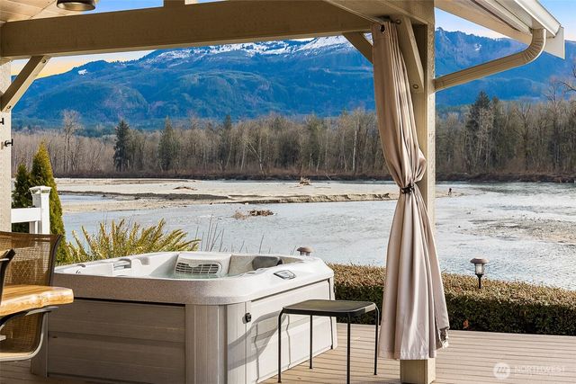 1122 Dyer Road, Sultan, WA 98294