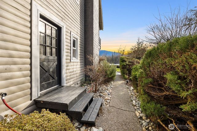 1122 Dyer Road, Sultan, WA 98294