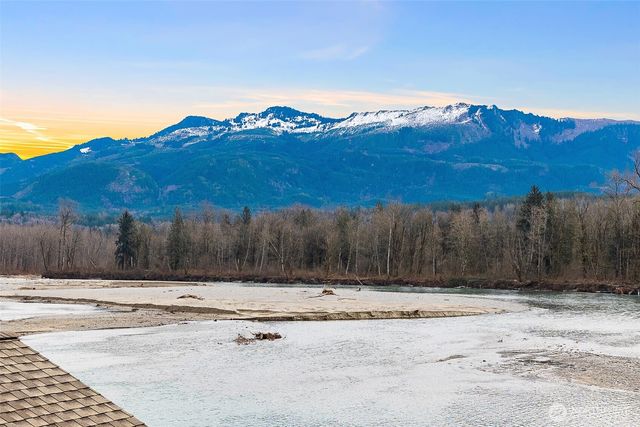 1122 Dyer Road, Sultan, WA 98294