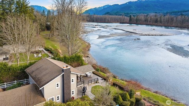 1122 Dyer Road, Sultan, WA 98294