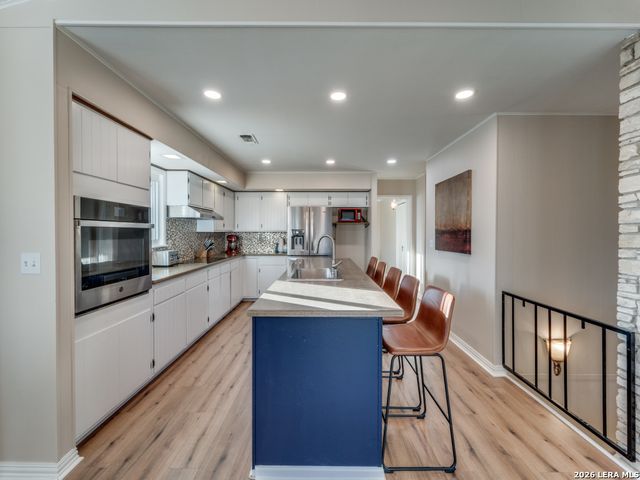 2513 Colleen Dr, Canyon Lake, TX 78133