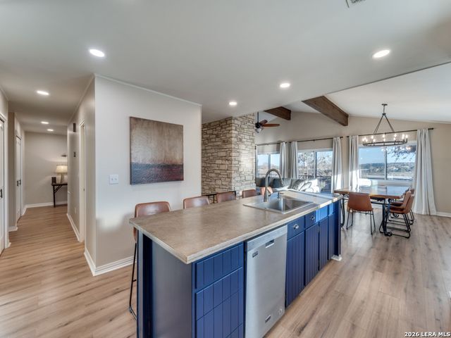 2513 Colleen Dr, Canyon Lake, TX 78133