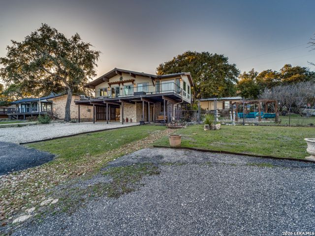 2513 Colleen Dr, Canyon Lake, TX 78133