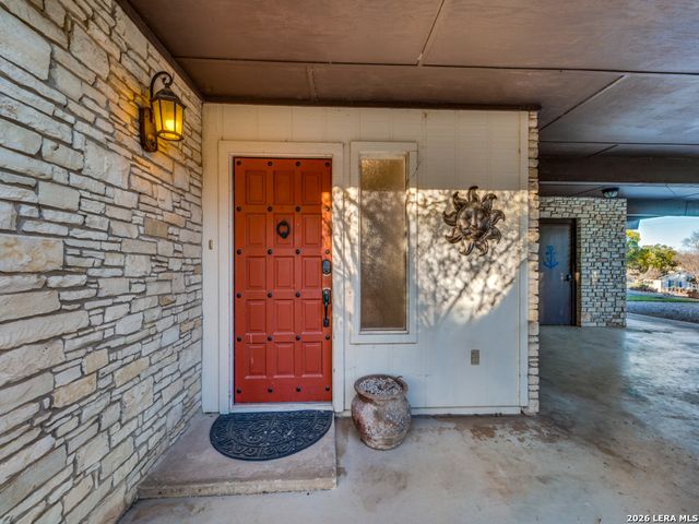 2513 Colleen Dr, Canyon Lake, TX 78133